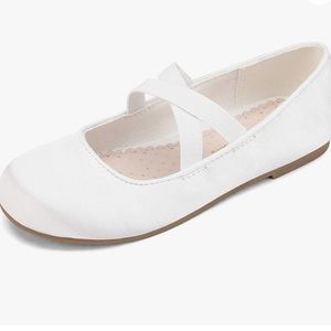 NWT Girls ballerina white shoes